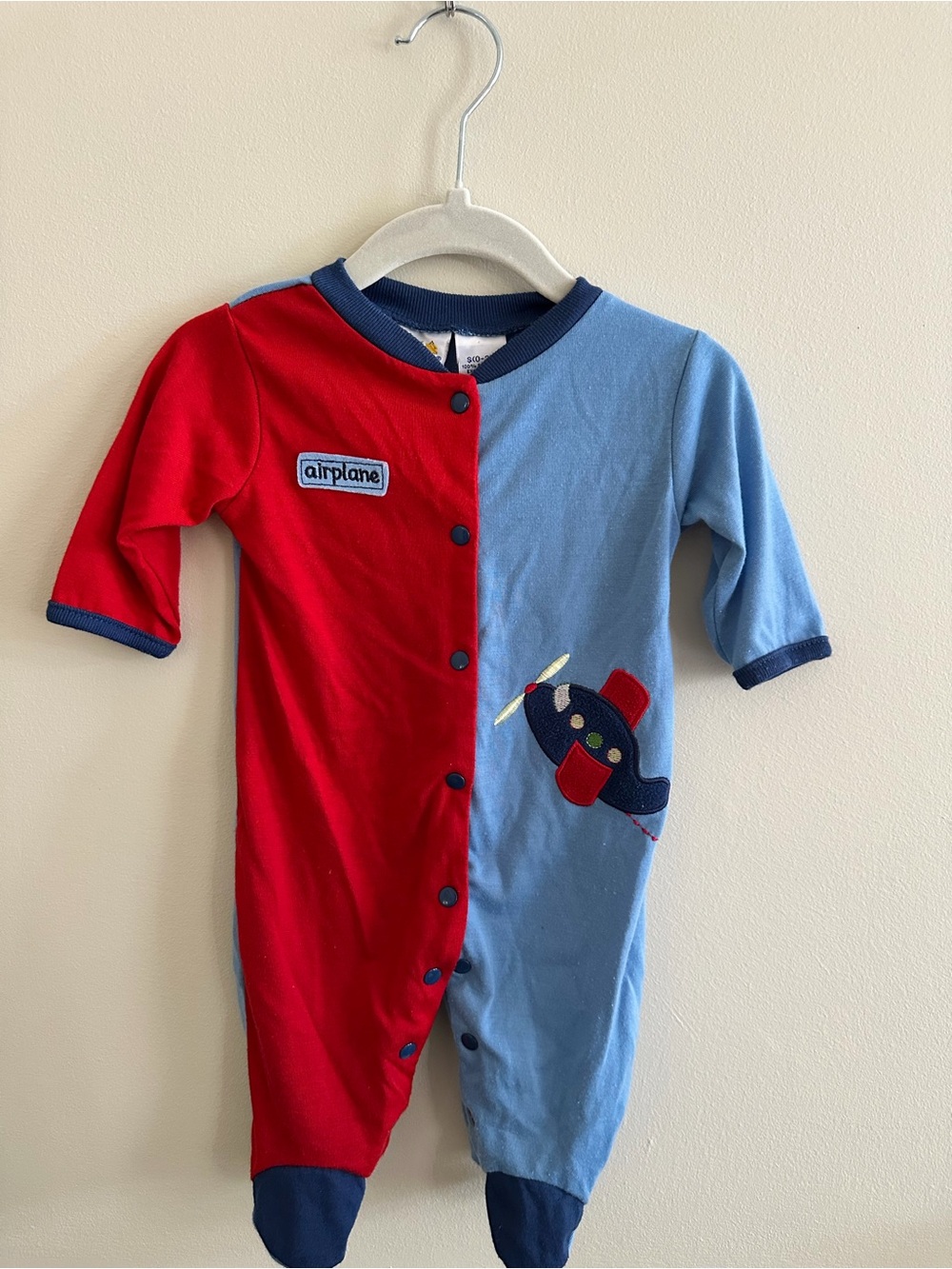 miniwear Red & Light Blue Airplane One-Piece Footie